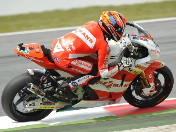 stefan bradl moto2 barcellona 2011