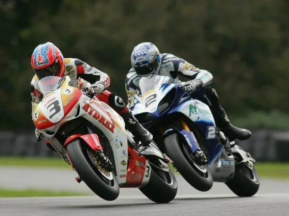 stuart easton leon camier oulton park