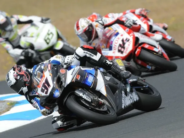 superbike race1 battle 2010