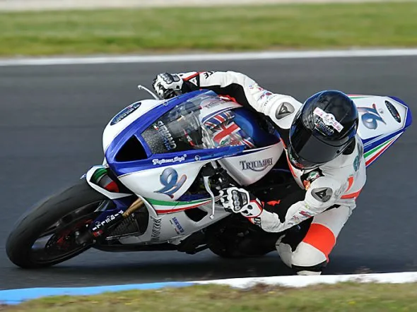 supersport review suriano triumph australia 1