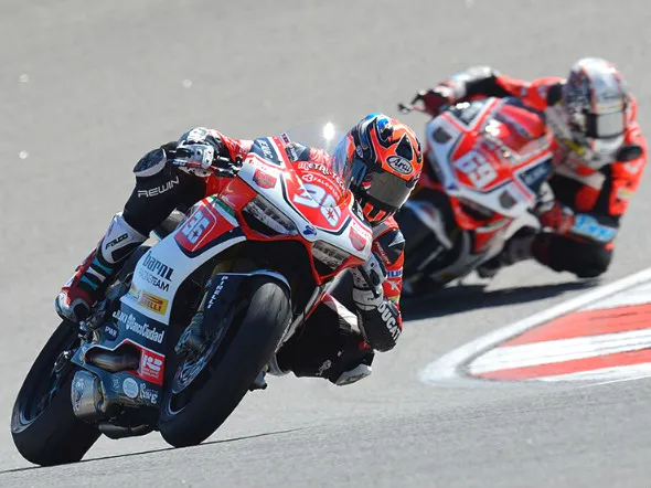 superstock 1000 post portimao 2014 1