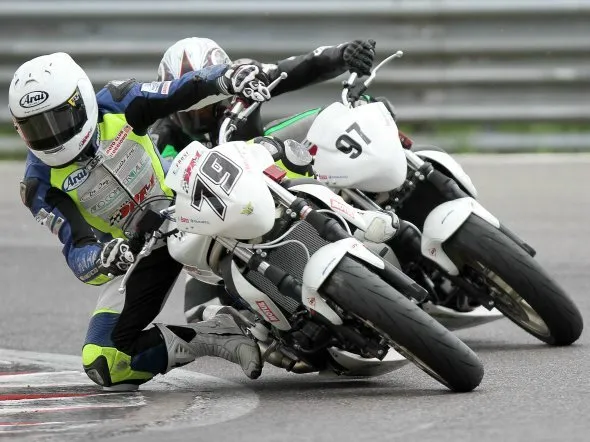 suzuki gladius cup magione 2012 2