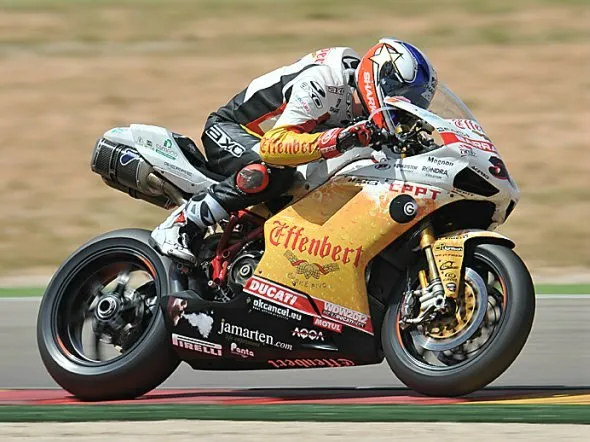 sylvain guintoli ducati