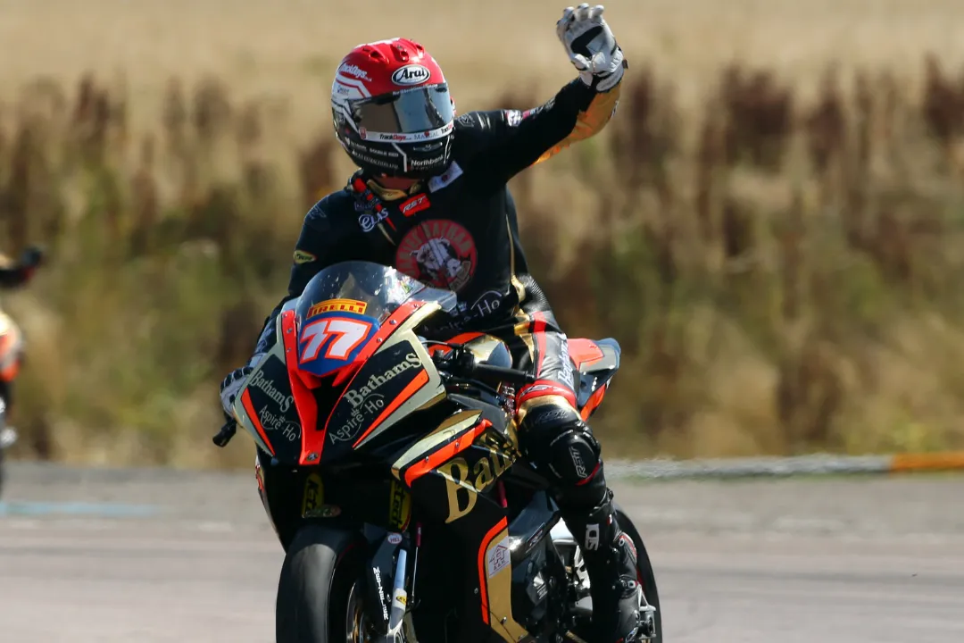 taylor mackenzie bathams bmw 2018