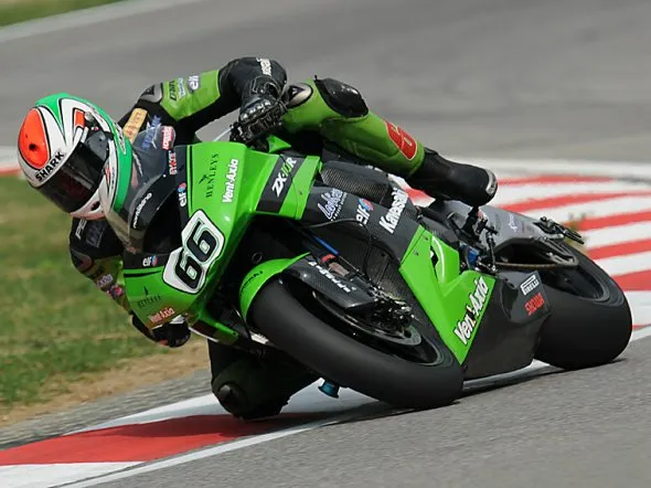 tom sykes pole kawasaki imola 2010