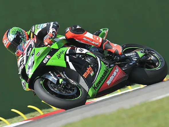 tom sykes race1 imola 2013