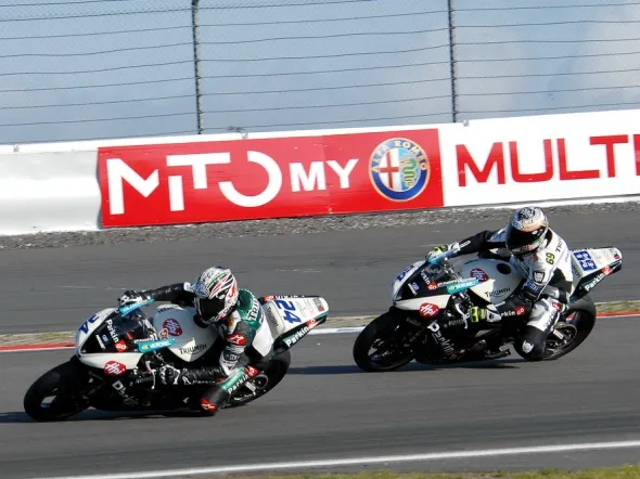 triumph be1racing nurburgring supersport