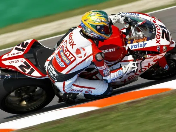 troy bayliss 2008 wsbk