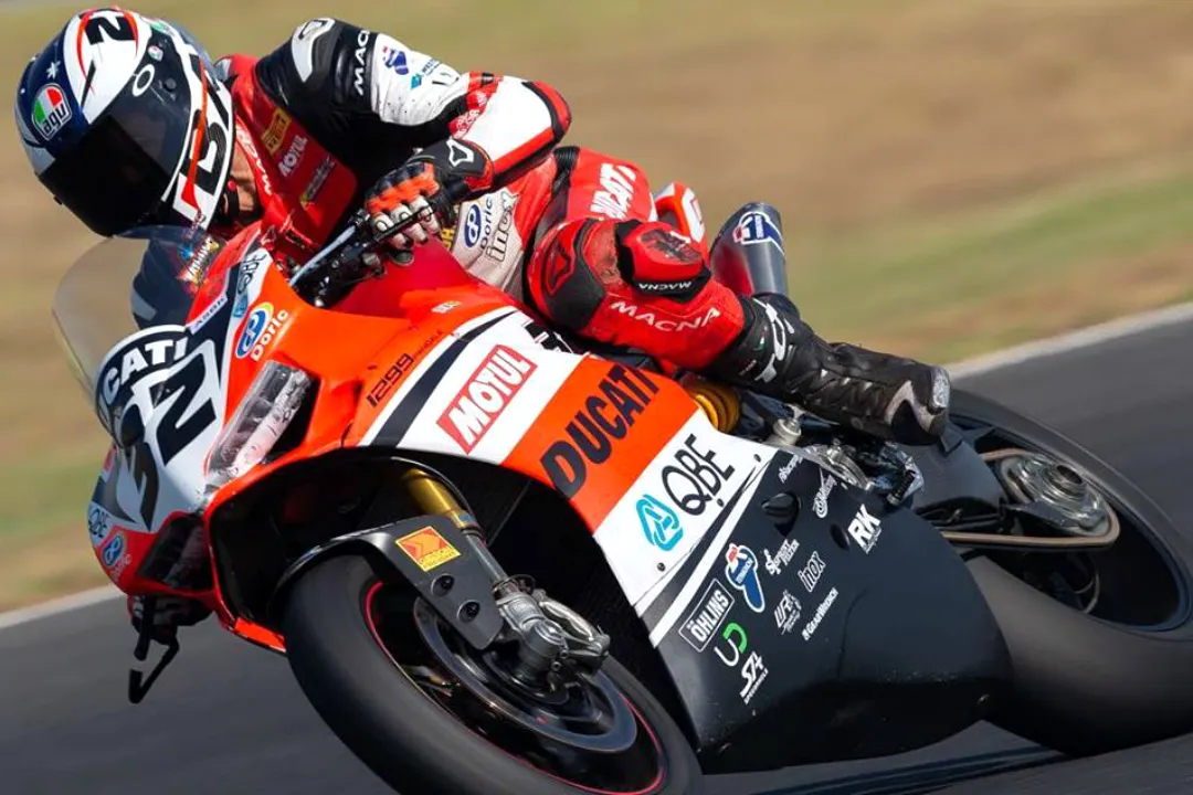 troy bayliss test asbk official phillipisland