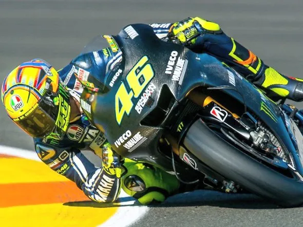 valentino rossi day2 test valencia 2014