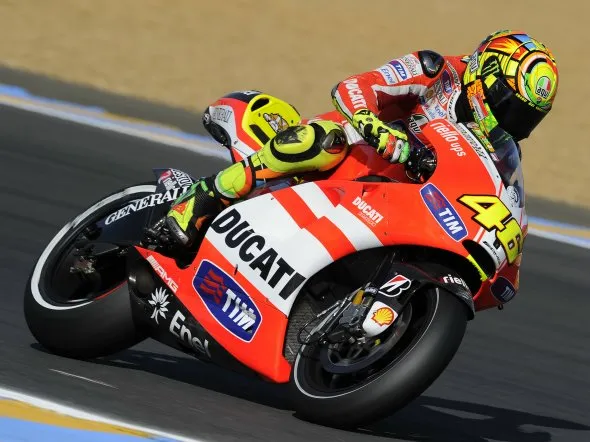 valentino rossi gara motogp lemans 2011
