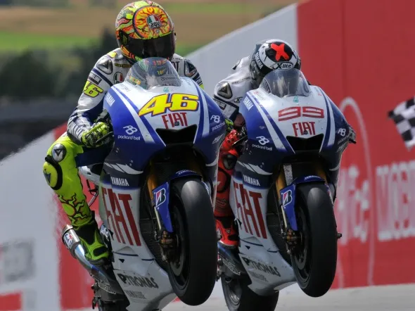 valentino rossi jorge lorenzo sachsenring chequered