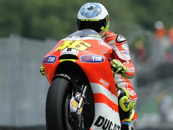 valentino rossi motogp race mugello 2011