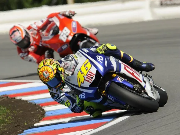 valentino rossi nicky hayden brno 2010