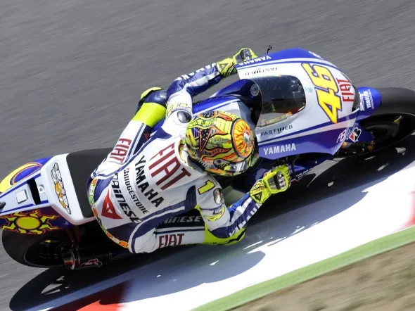 valentino rossi test barcellona1
