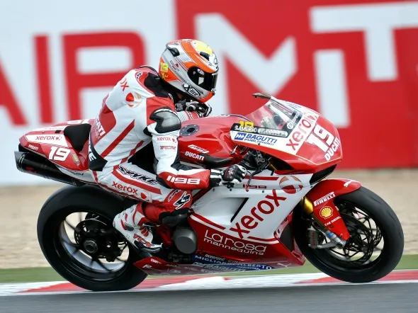 xavier simeon pole superstock 1000 magny cours