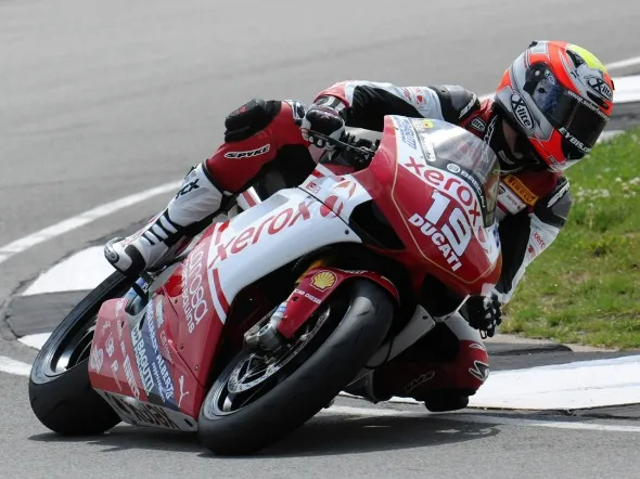 xavier simeon superstock1000 winner donington