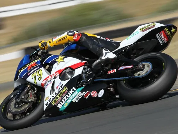 yoshimura suzuki ama superbike 2011
