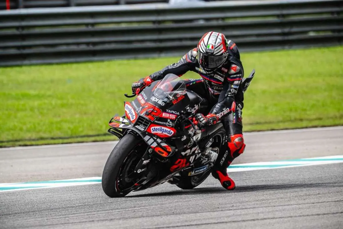 MotoGP, Bezzecchi: la rimonta 'salva' Aprilia, ma il podio è un miraggio