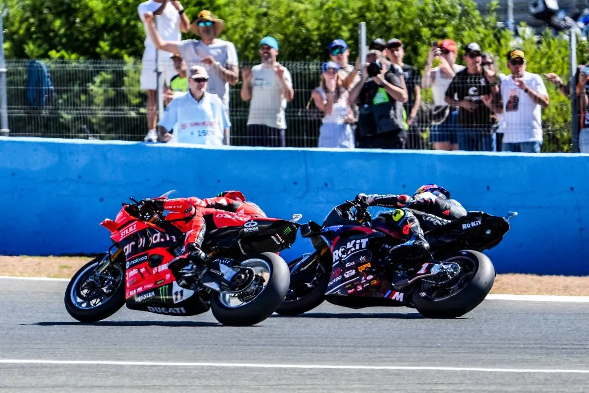Superbike Jerez: Toprak Razgatlioglu missione compiuta, tris Mondiale!