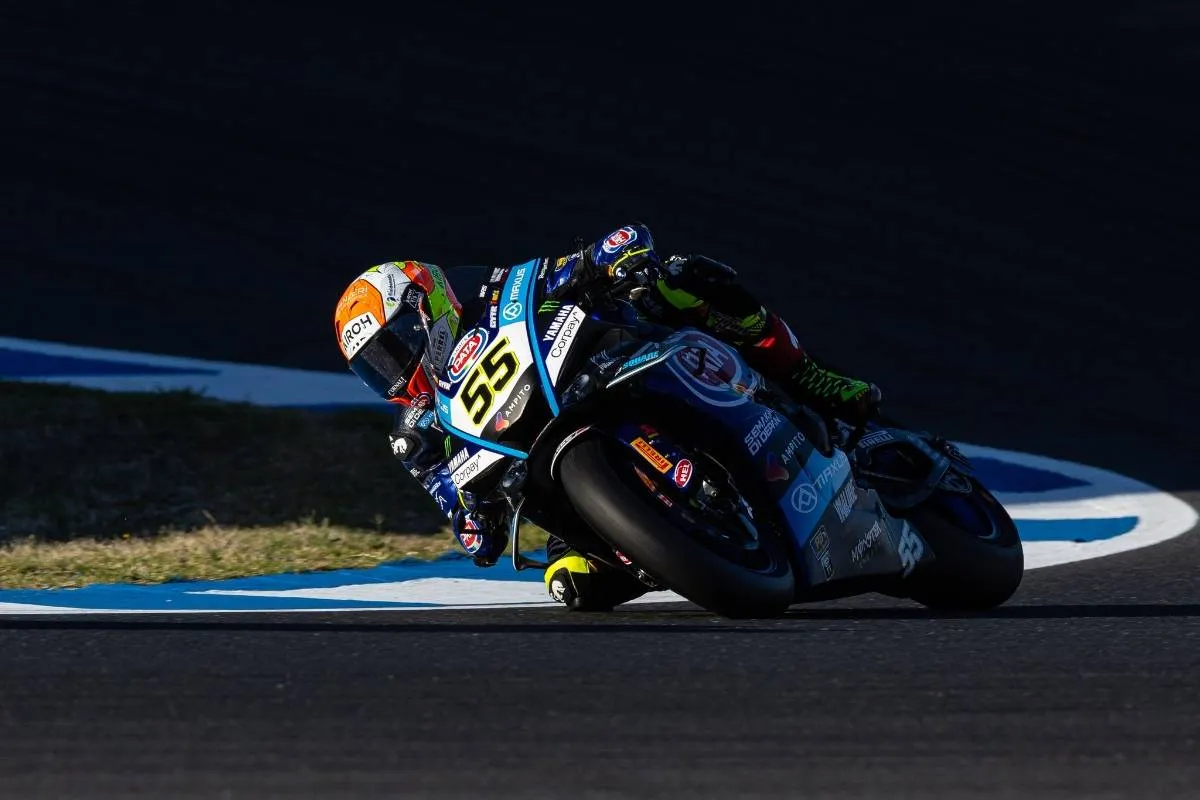 Andrea Locatelli conclude al quarto posto gara 1 del Mondiale Superbike all'Estoril, Portogallo