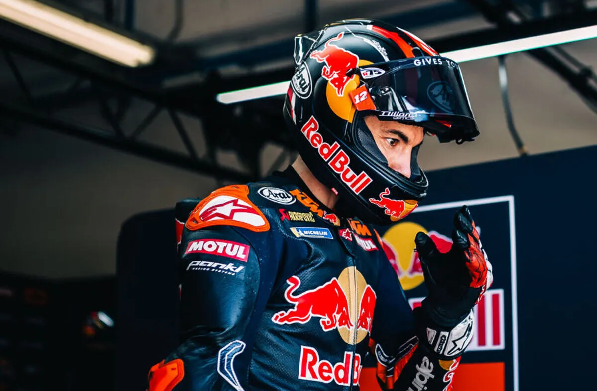 MotoGP, Maverick Vinales "Sto lottando con la moto in ogni giro..."