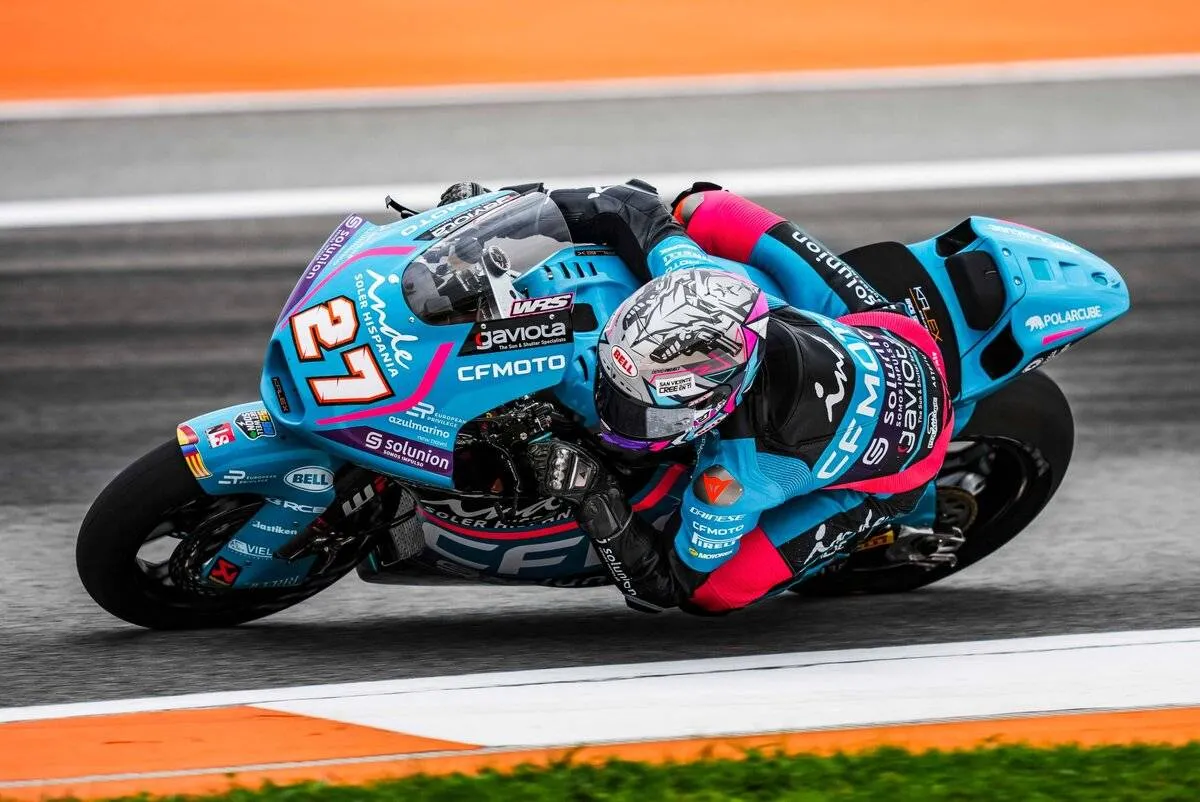 holgado-moto2-qp-valencia