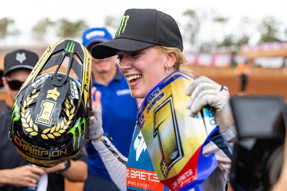 Yamaha blinda la Regina del Motocross: Lotte van Drunen in blu