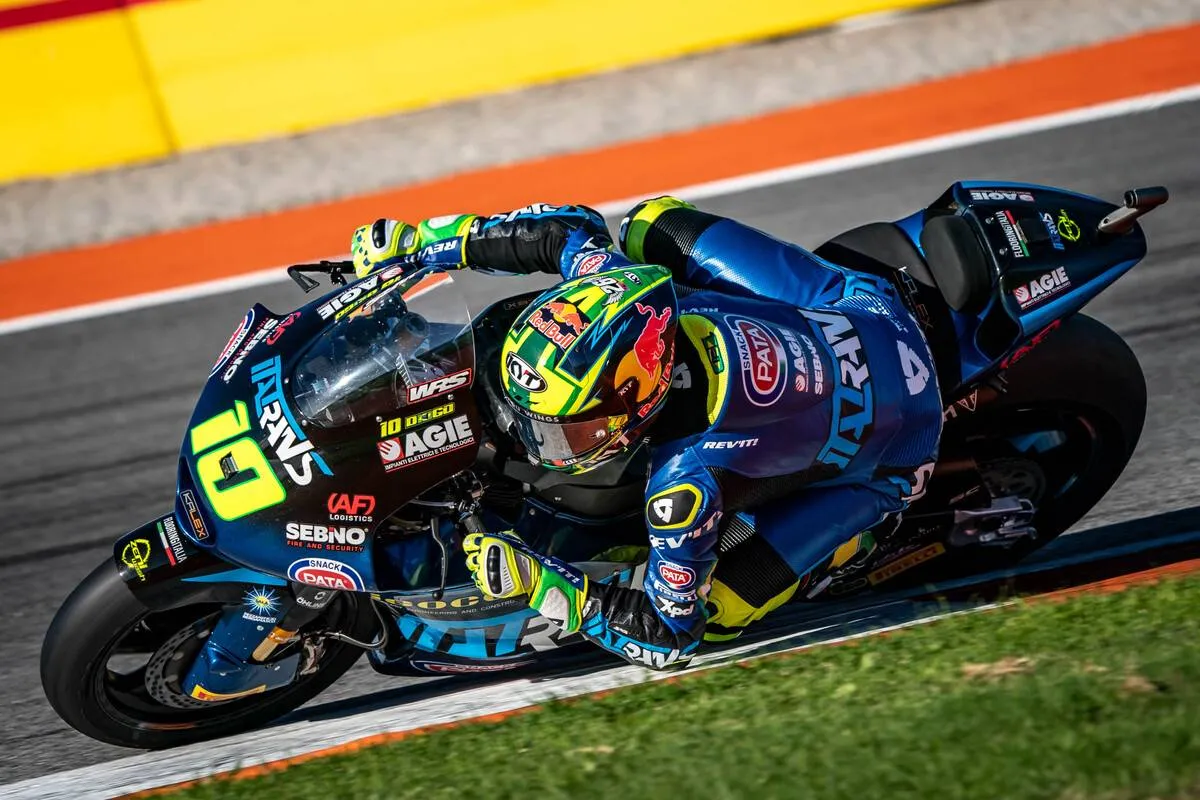 Dalla spinta di Barros al trionfo: Moreira iridato Moto2, storico primo titolo per il Brasile