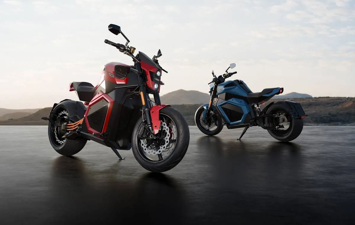 Verge porta in scena la TS Pro: design futuristico, batteria da 20,2 kWh, OTA e 35 minuti per la ricarica completa