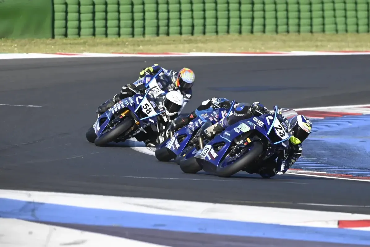 Yamaha r7 cup_result