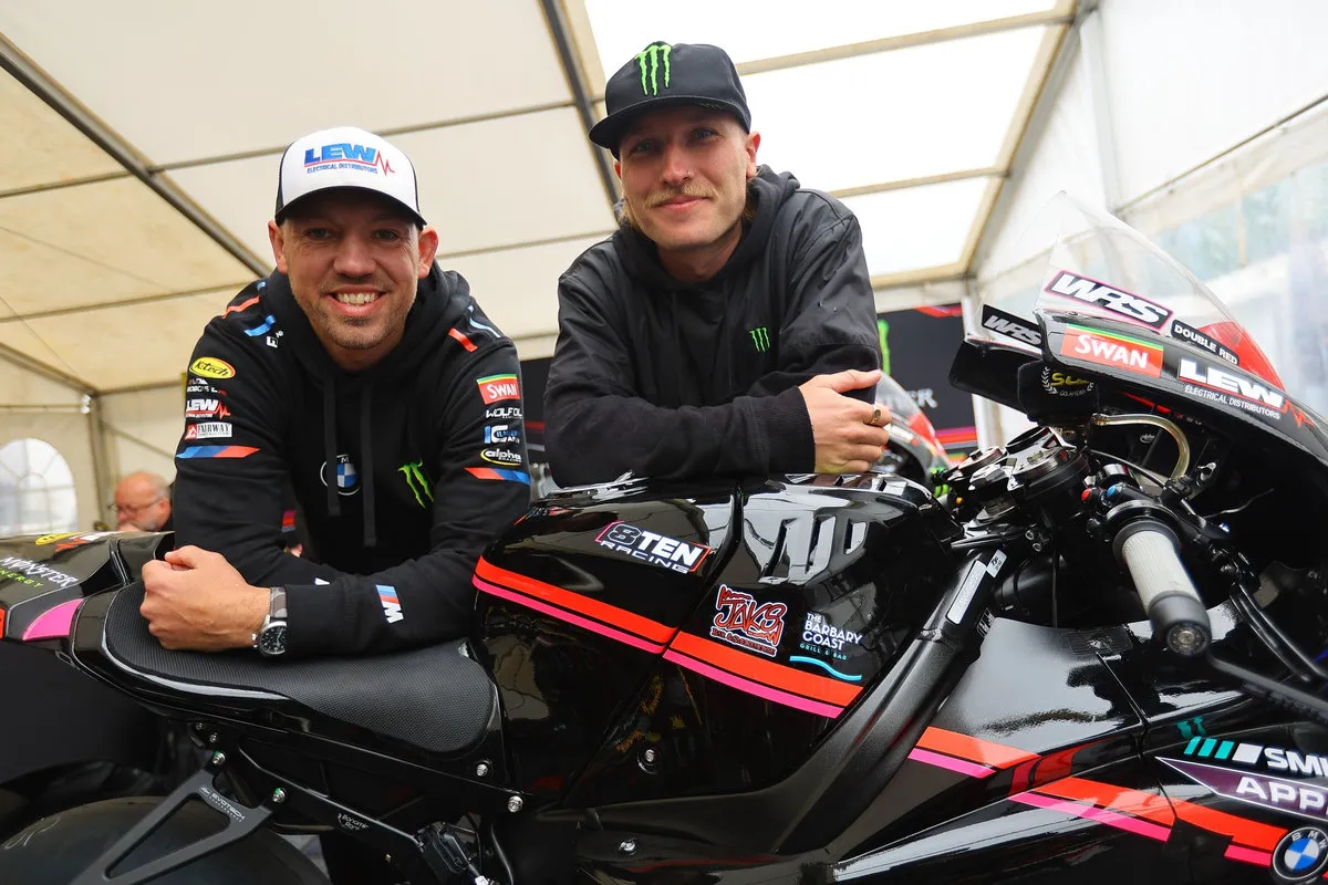 8TEN Racing re-signs with Hickman and Todd for the 2026 British Superbike