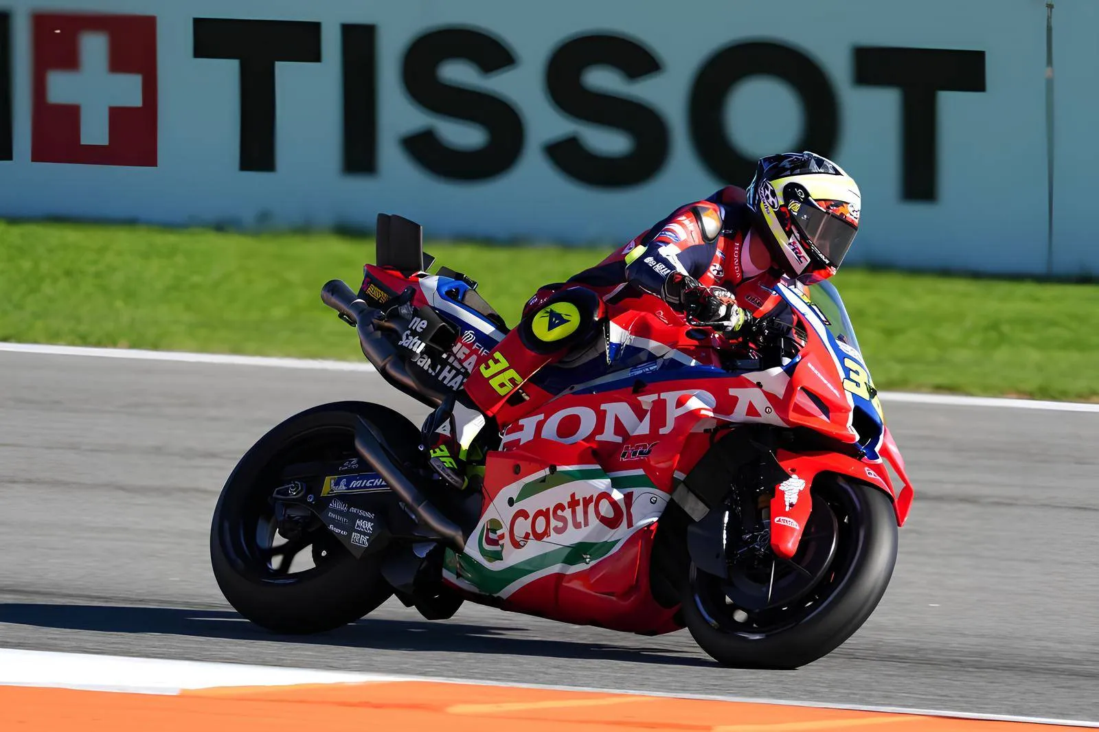 Honda unveils the roar of the future: hear the first notes of the new 850cc RC‑V 2027