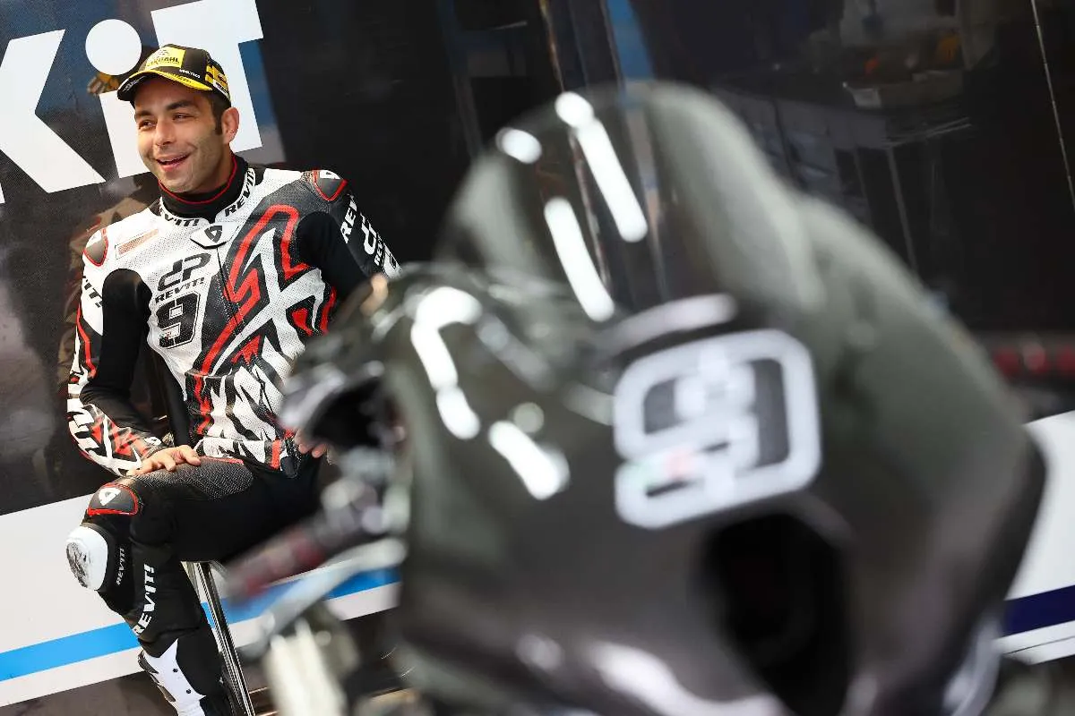 Danilo Petrucci pilota BMW Superbike nel Jerez Test SBK