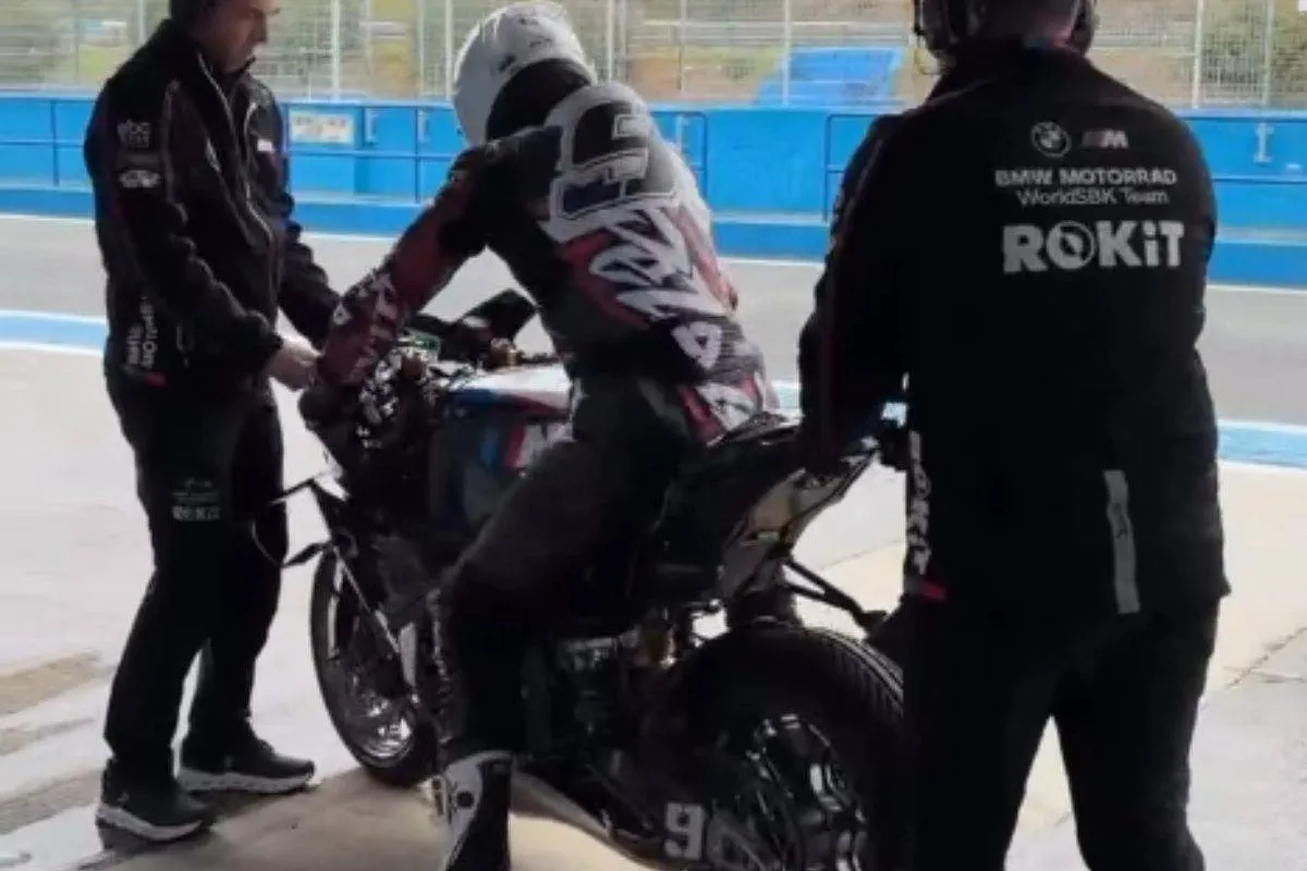 Danilo Petrucci BMW Superbike SBK Test Jerez
