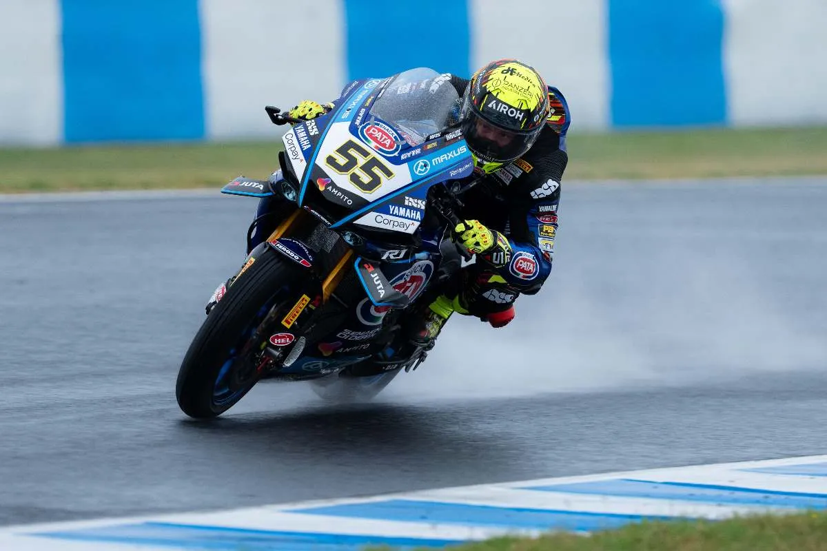 Andrea Locatelli pilota Yamaha Superbike a Phillip Island, Australia