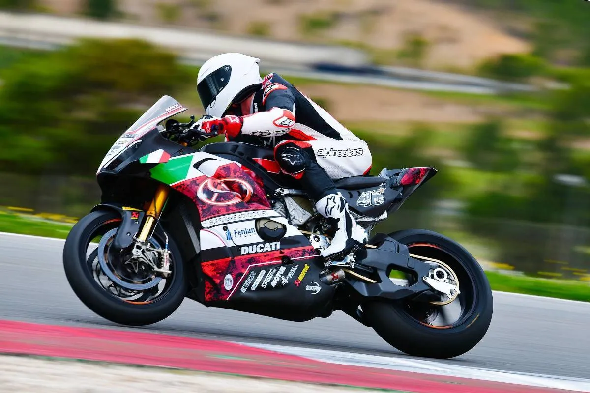 Tommy Bridewell pilota Superbike Advocates Racing nel Portimao Test WorldSBK