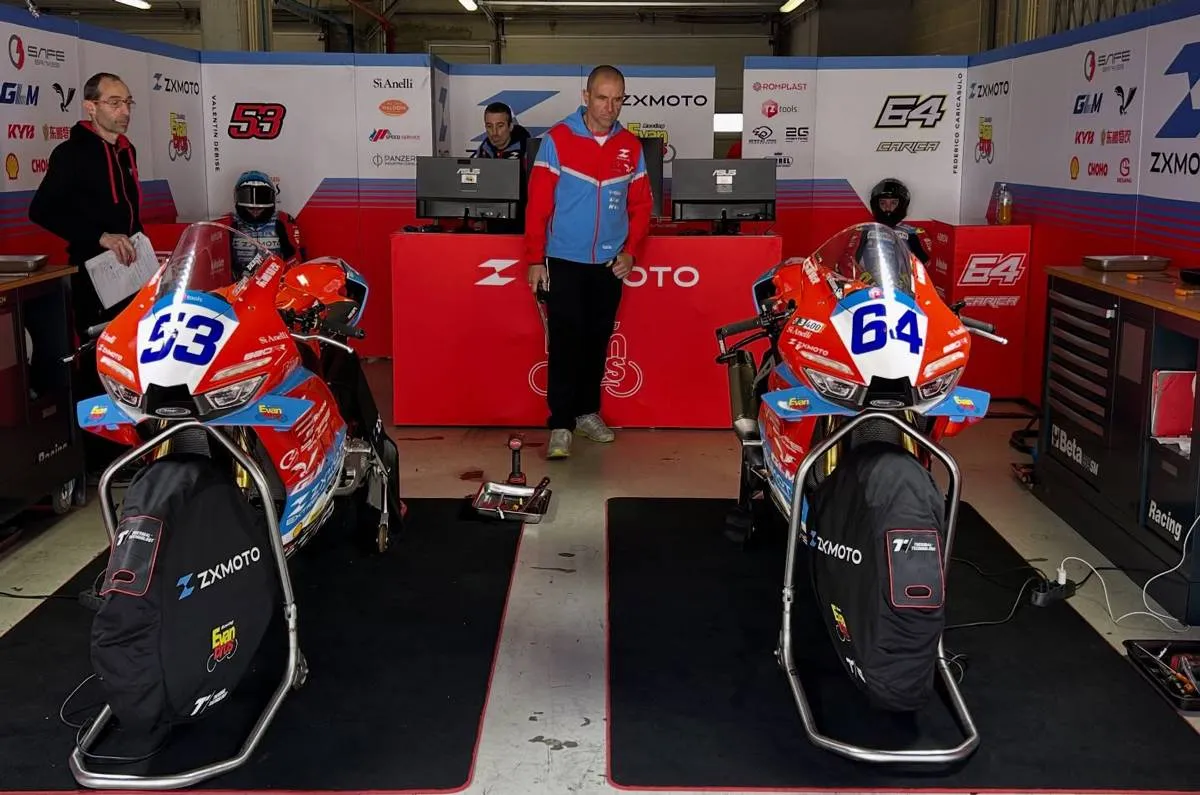 ZxMoto Evan Bros durante i test a Portimao