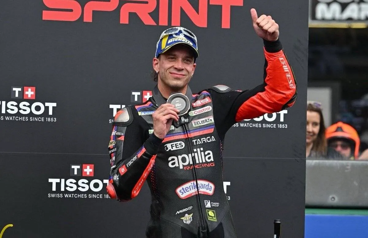 bezzecchi-sprint-motogp-podio-francia