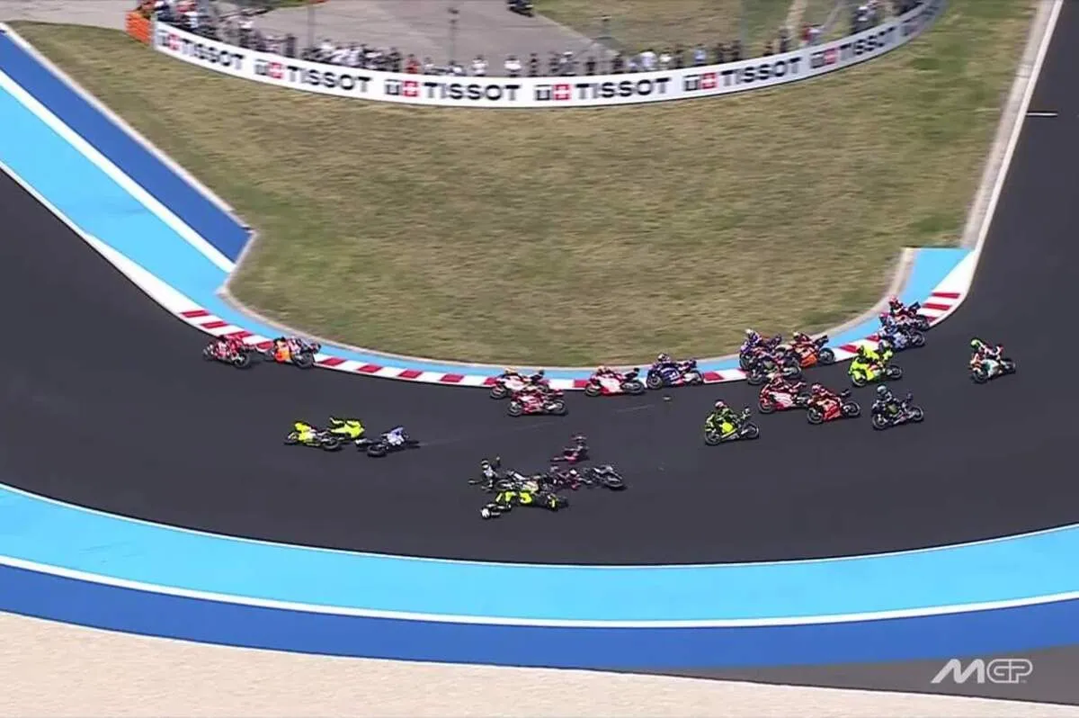 motogp-crash-gp-ungheria