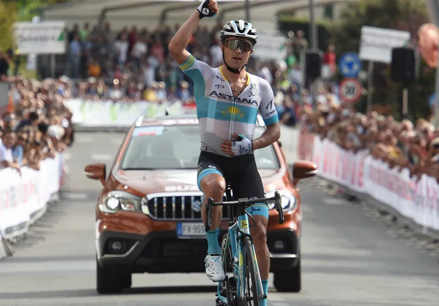 Video: Alexey Lutsenko shares recent crash footage