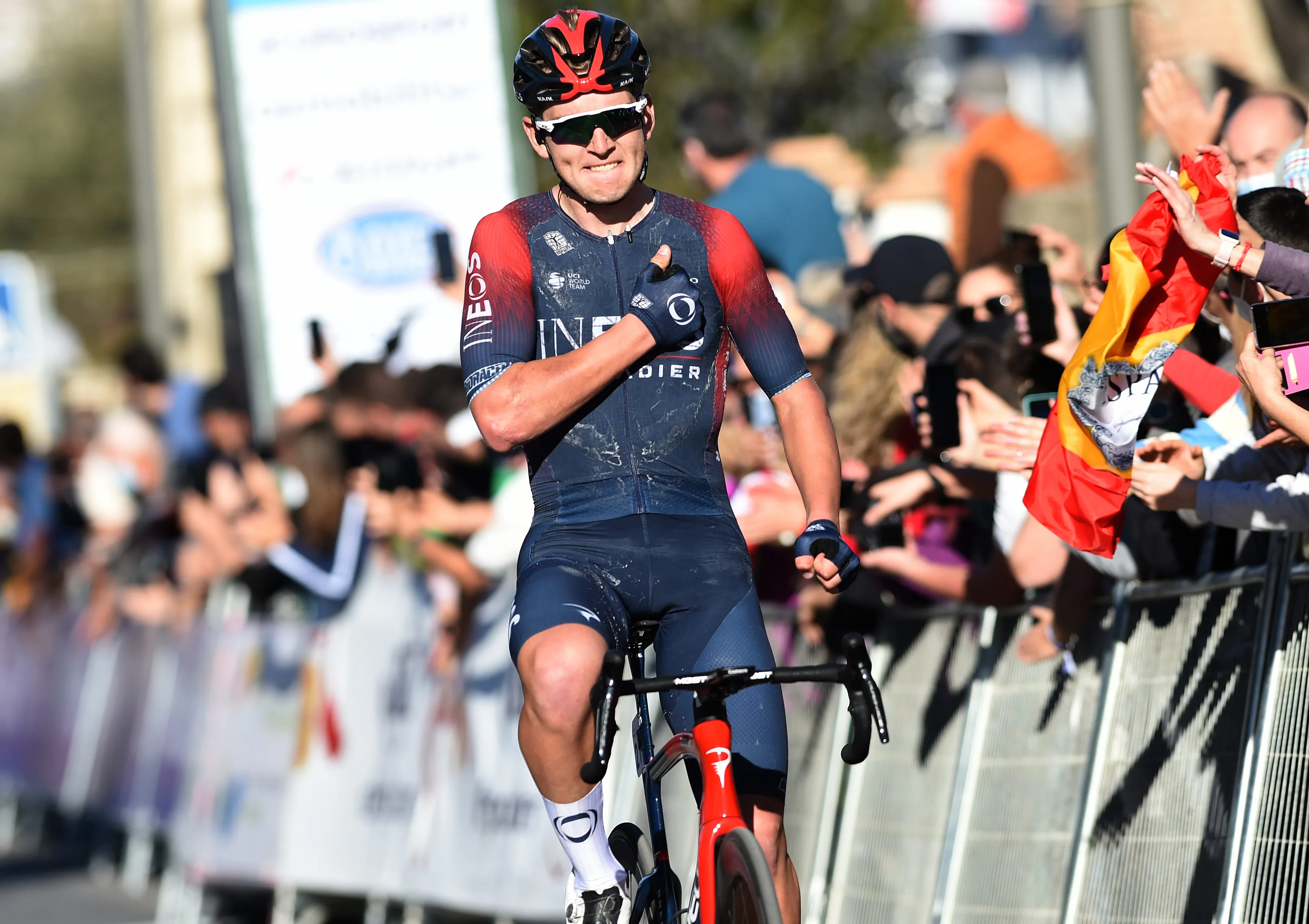 Vuelta a Andalucia: Magnus Sheffield wins stage 3 with late attack