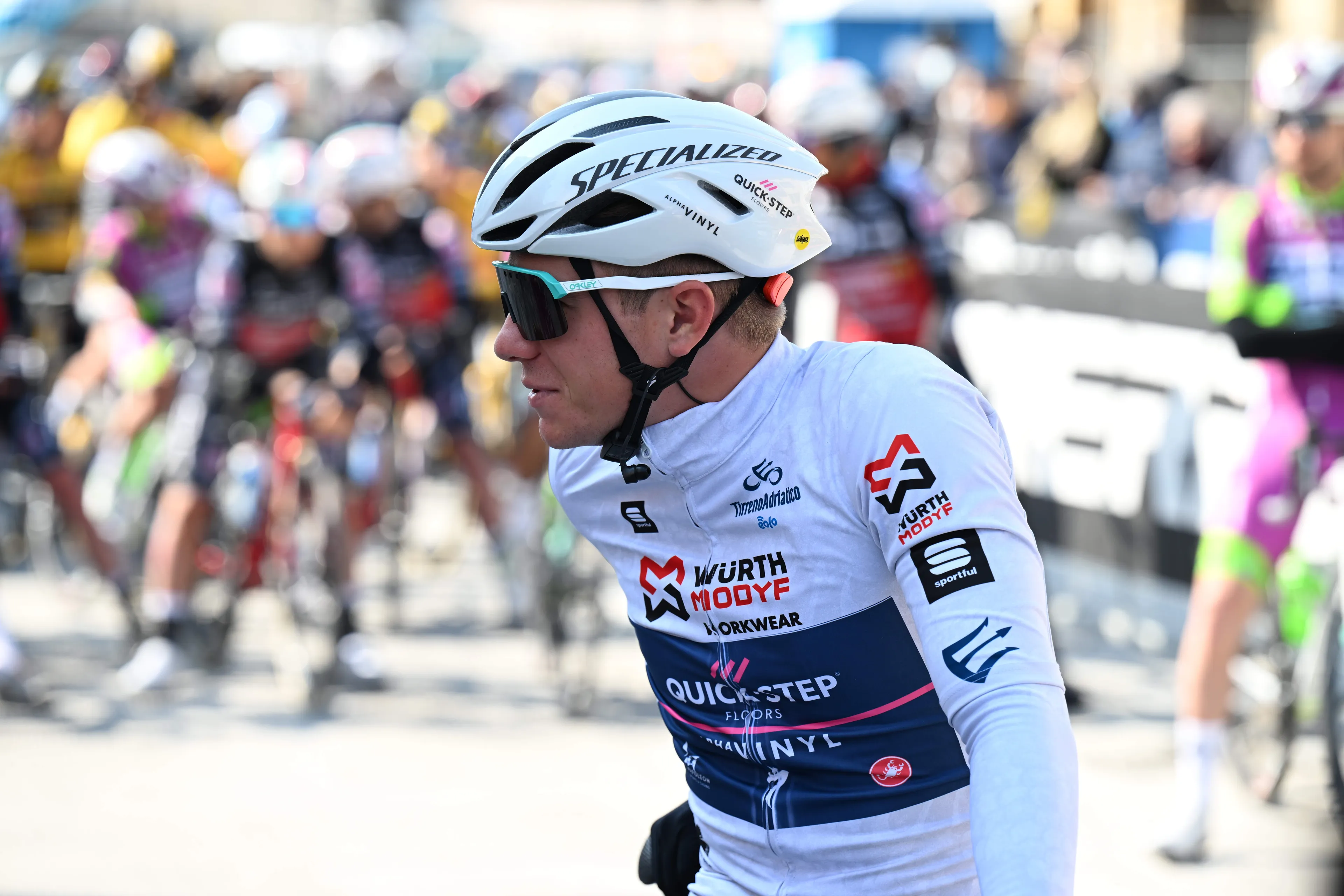 Disappointed Evenepoel after a dramatic Brabantse Pijl, "the strongest team won"