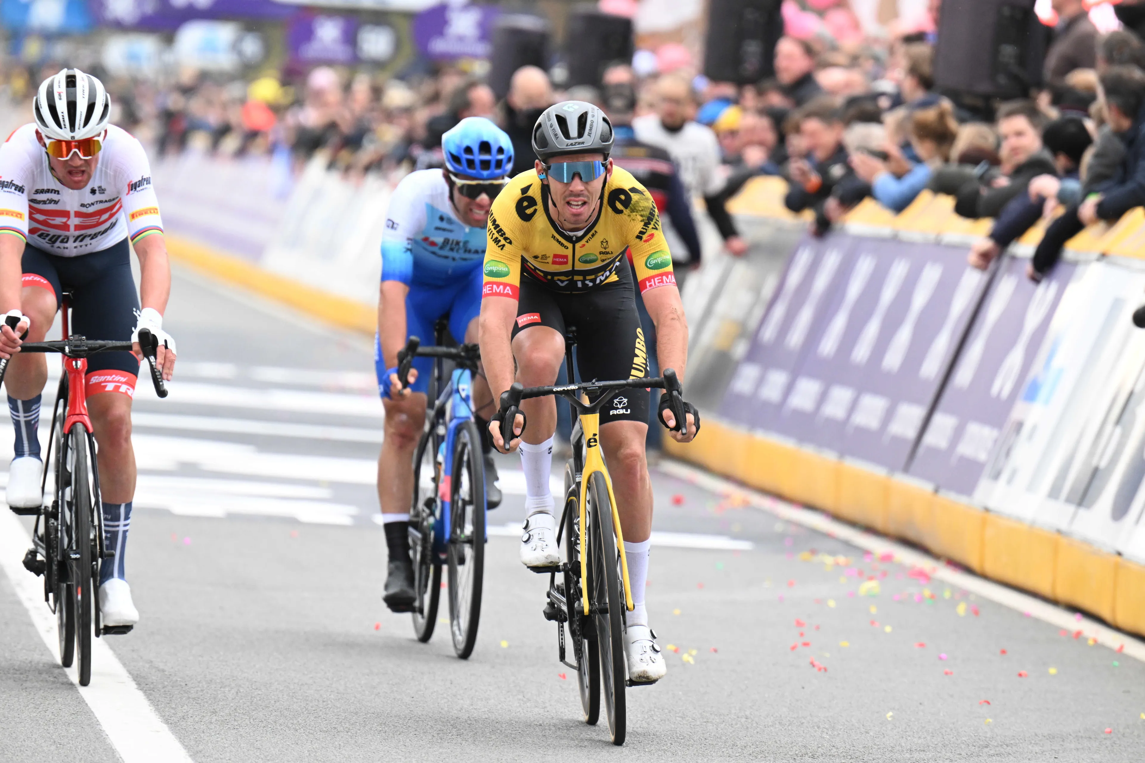 Video: Christophe Laporte drifts broken wheel into a halt in Roubaix cobbles