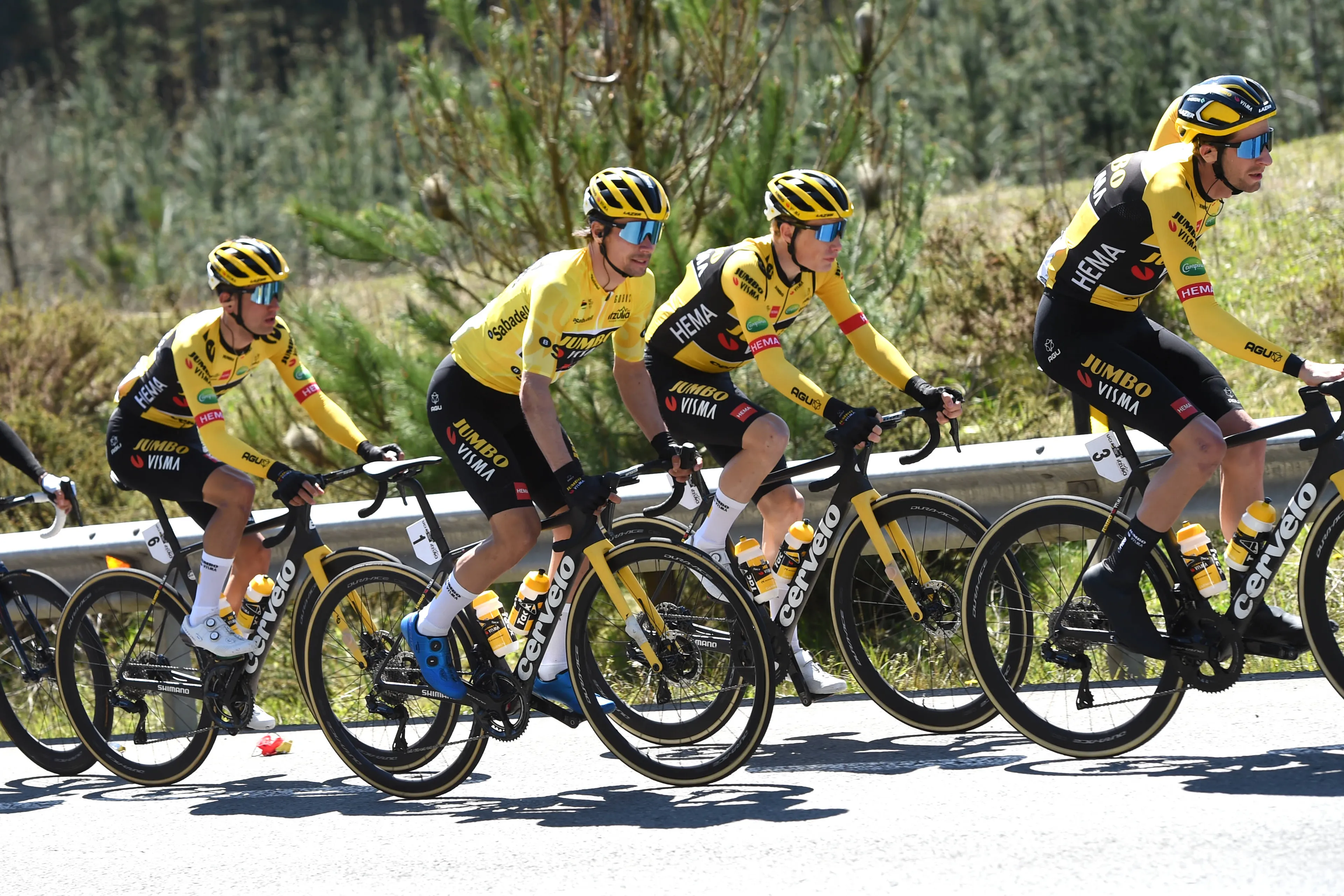 Jumbo-Visma win initial Vuelta a Espana team time-trial as Robert Gesink takes red jersey