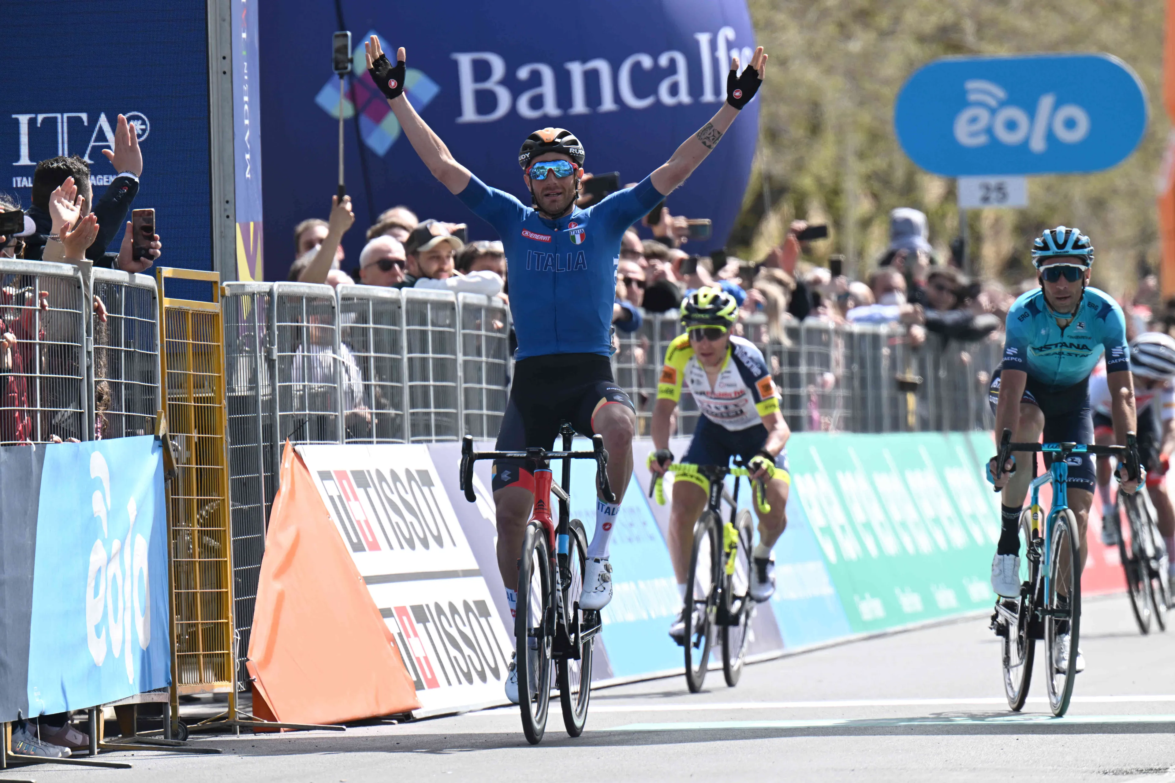 Giro di Sicilia: Damiano Caruso wins stage two in hilltop finish