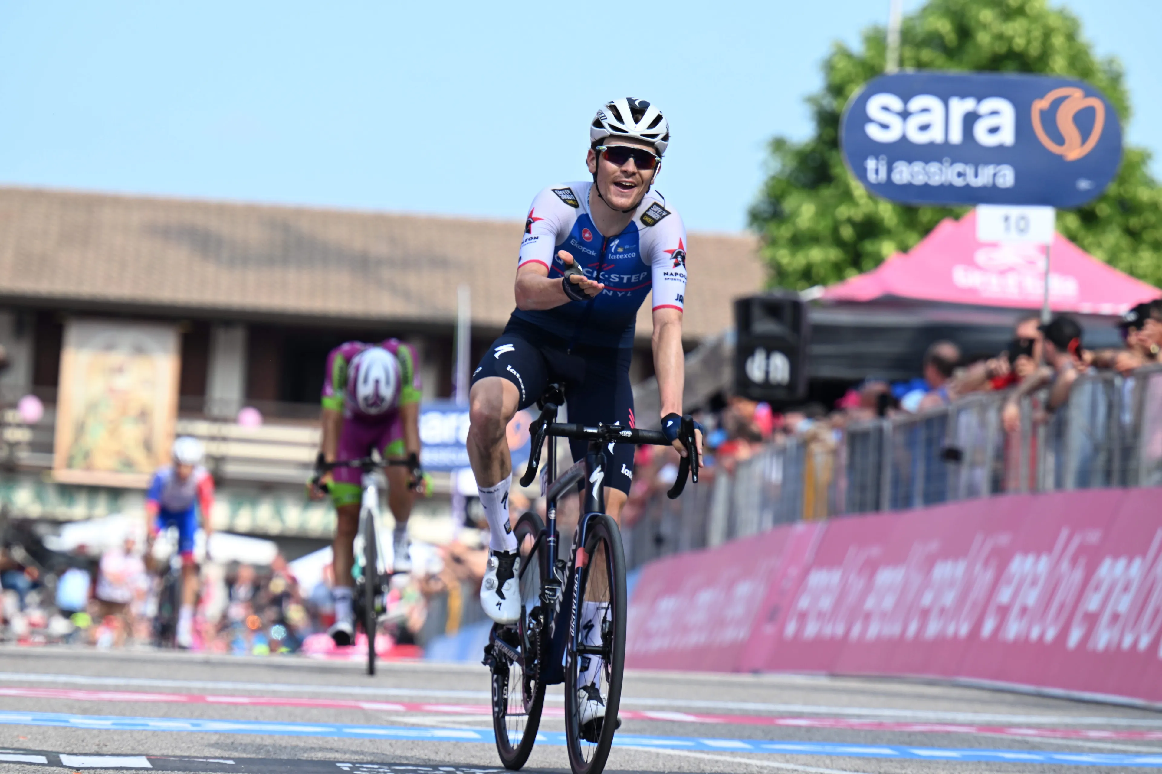 "It was really not fair" - Mauro Schmid left empty handed after chaotic Giro finale
