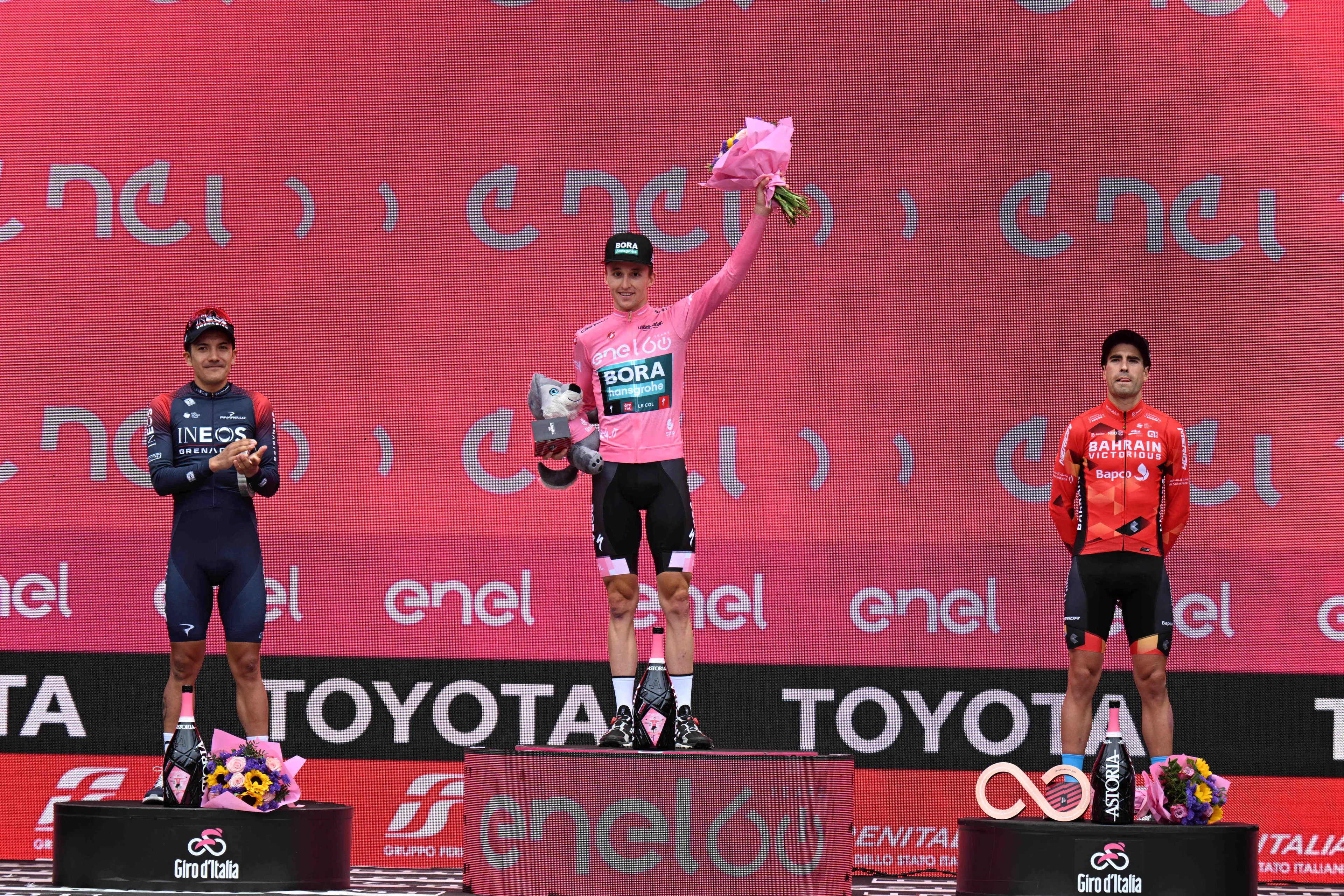 Jay Hindley describes "fantastic feeling" with maiden Giro d'Italia win