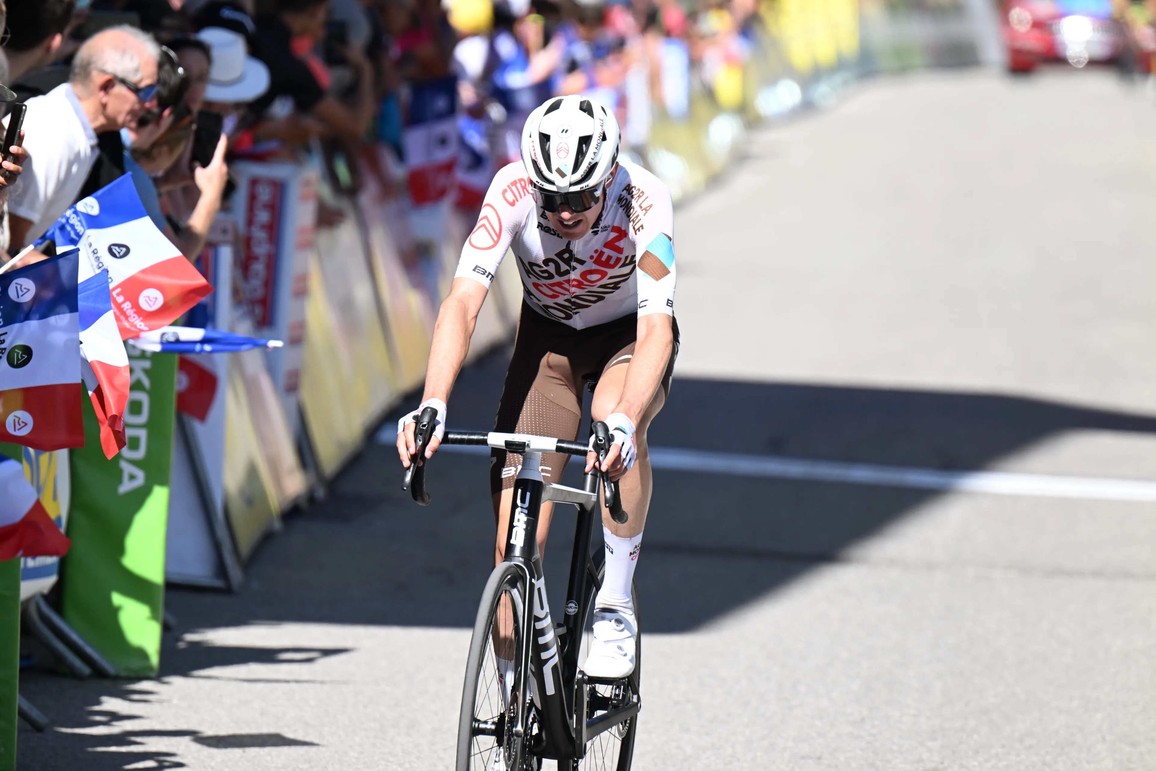 Ben O’Connor withdraws from Tour de France due to injury -"I pulled my glute muscle, so I am more or less riding with one leg"