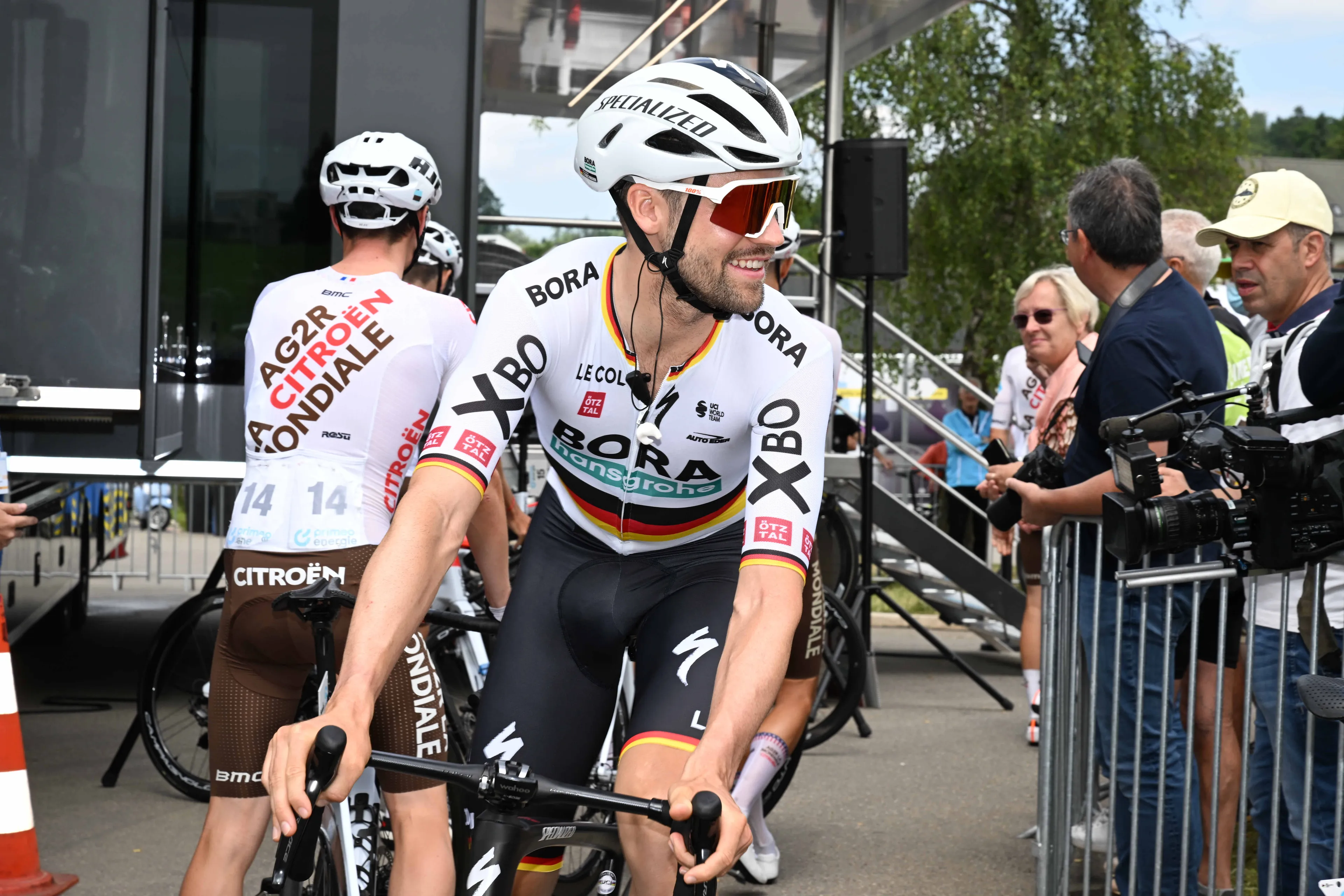 "It's dangerous for all riders and it's unnecessary" - Max Schachmann bashes Primoz Roglic over causing crash in Longwy